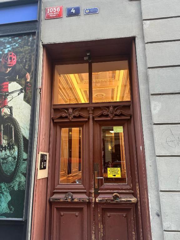 Daire Urban Skorepka Prag